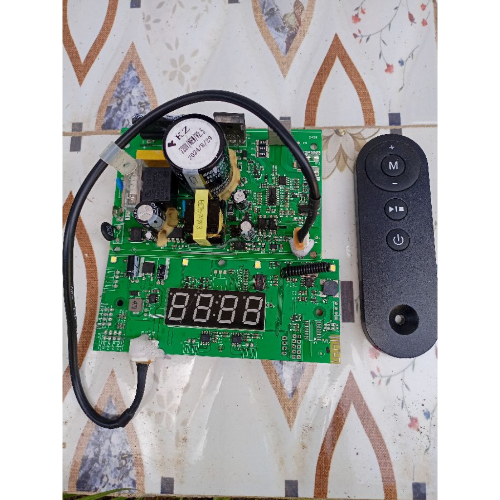 contoh perbaikan mesin modul PCB treadmill SONIX dan BODYMAX error E02