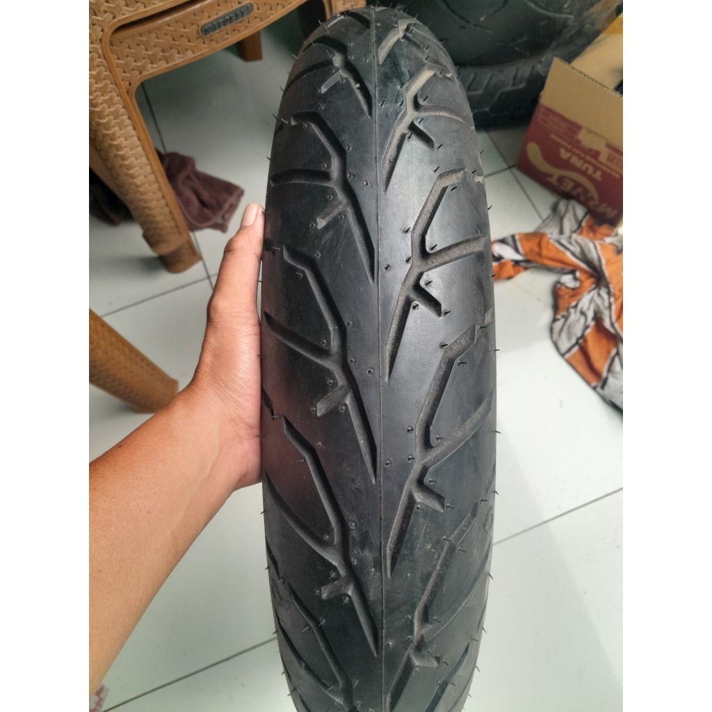 Pirelli nightdragon..130/90-16..