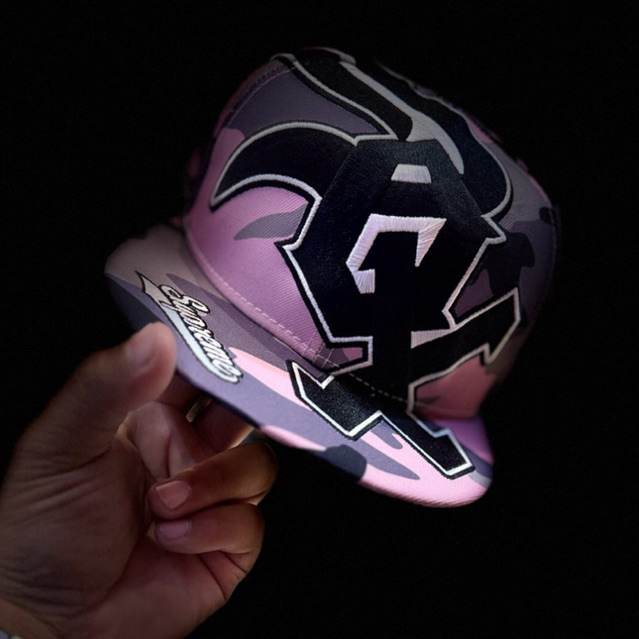 Topi New Era X Supreme X MLB