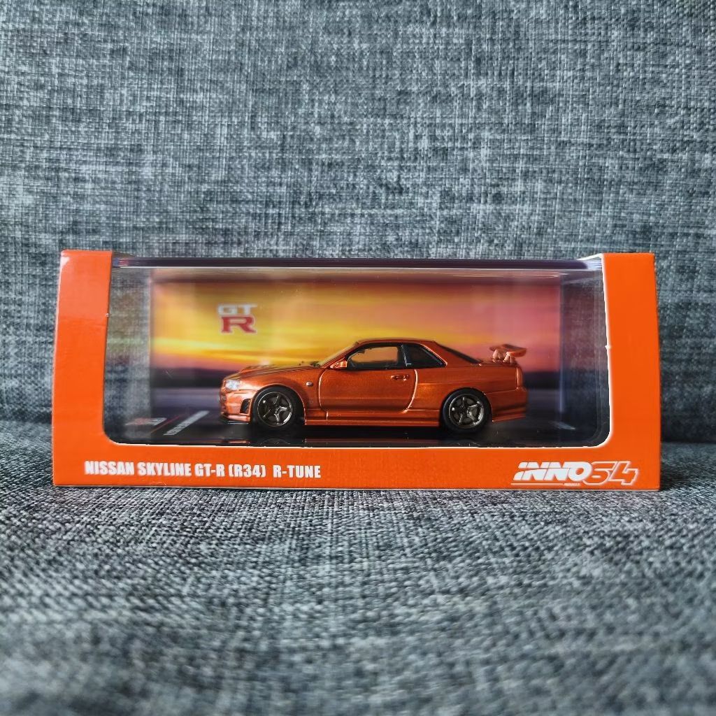 Diecast Inno64 Nissan Skyline GTR R34 R Tune Orange