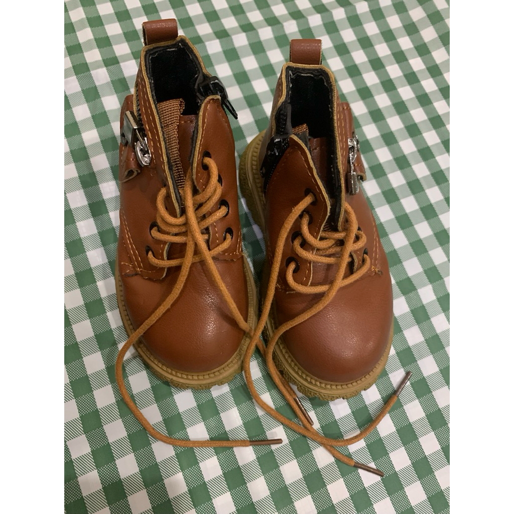Preloved sepatu boot anak unisex