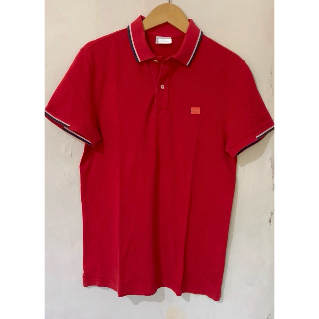 kaos krah twn tipped merah