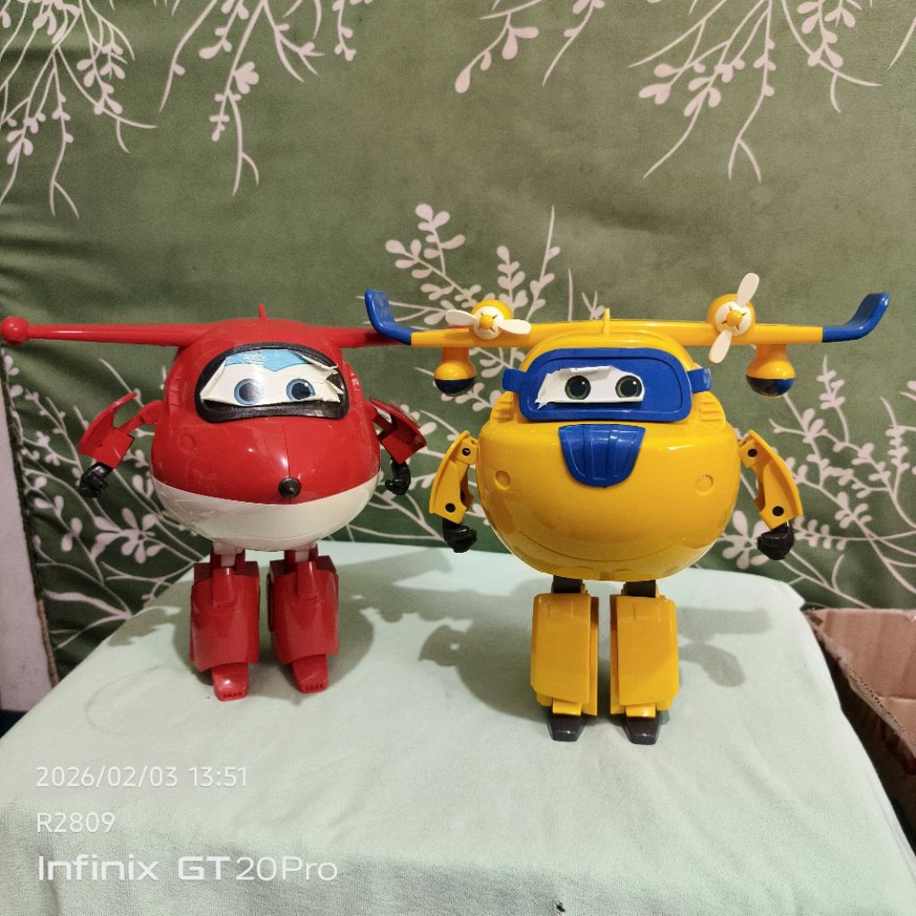 Superwings Donnie & jett Revell 20cm