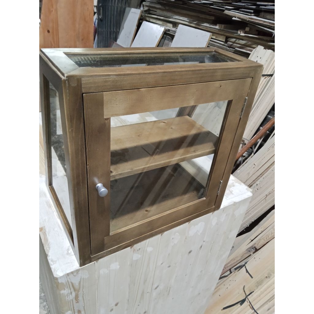 etalase kayu jati.Belanda dan kaca food display ukuran PLT 40x30x40