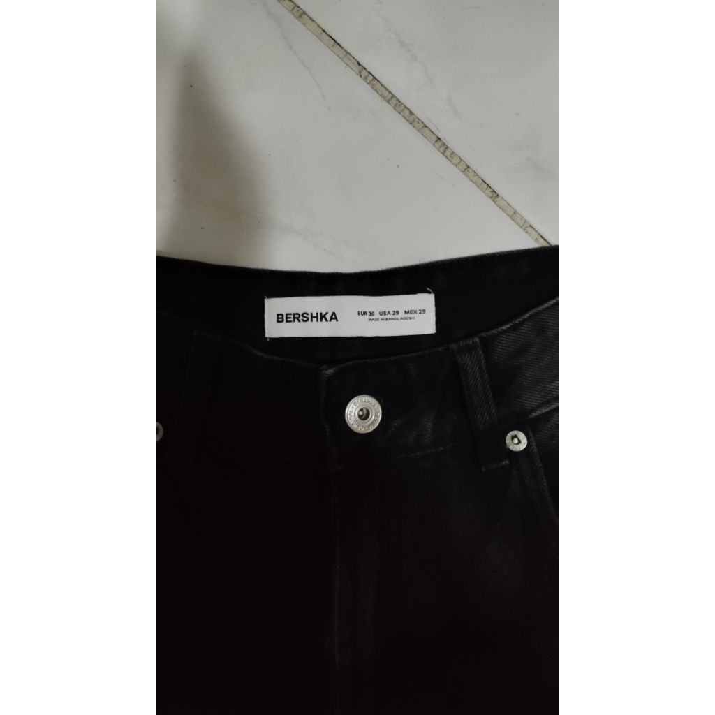 BERSHKA BAGGY JEANS, BLACK WASHED