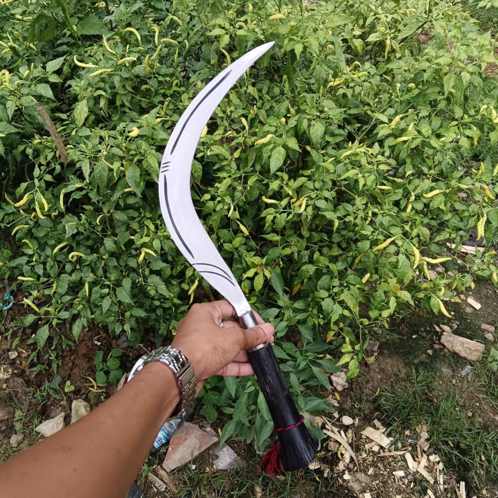 arit madura ukuran 50 bahan baja hitam lengkap sarung