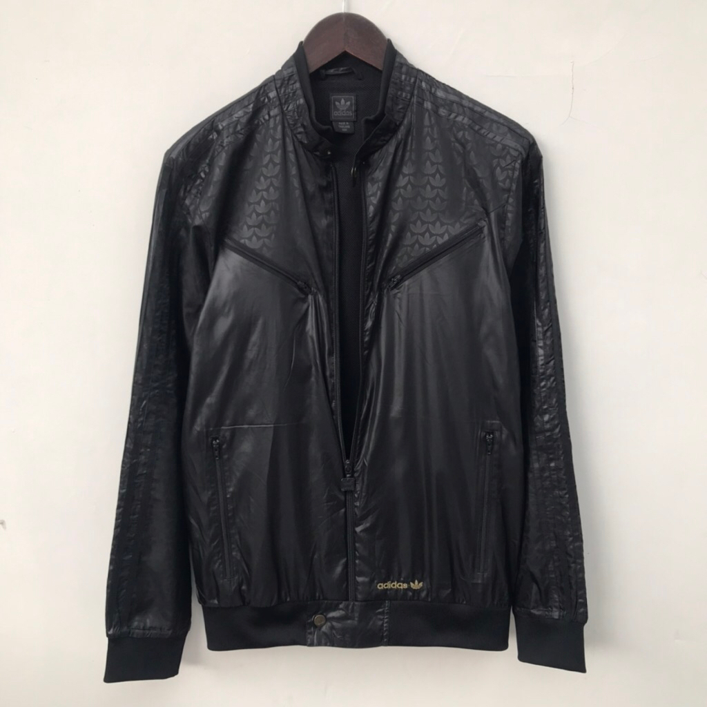 Jaket Vintage by Adidas Windbreaker Tracktop Jacket Black sz Small