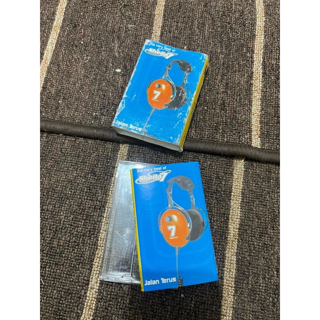 kaset pita sheila on 7 jalan terus