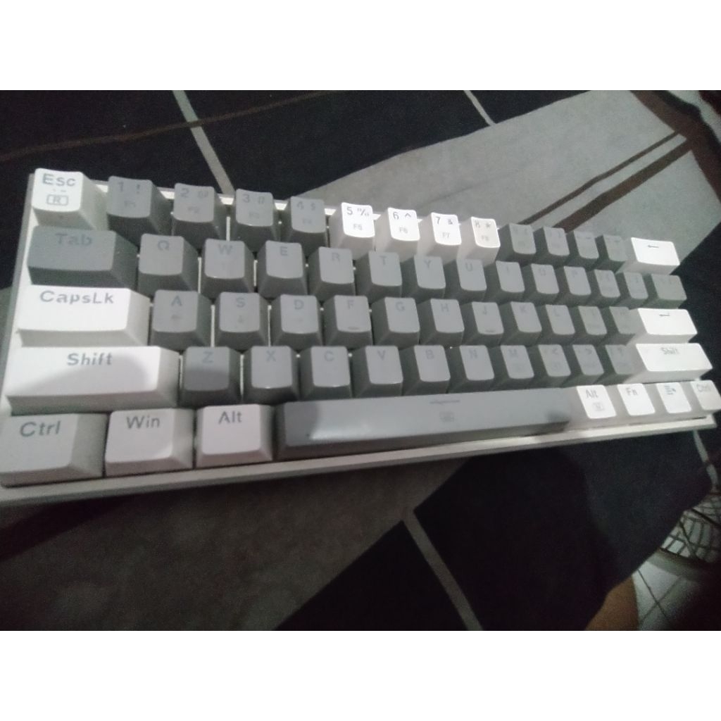 Keyboard Gaming Mekanik Redragon 60% k16rgb Fizz BEKAS