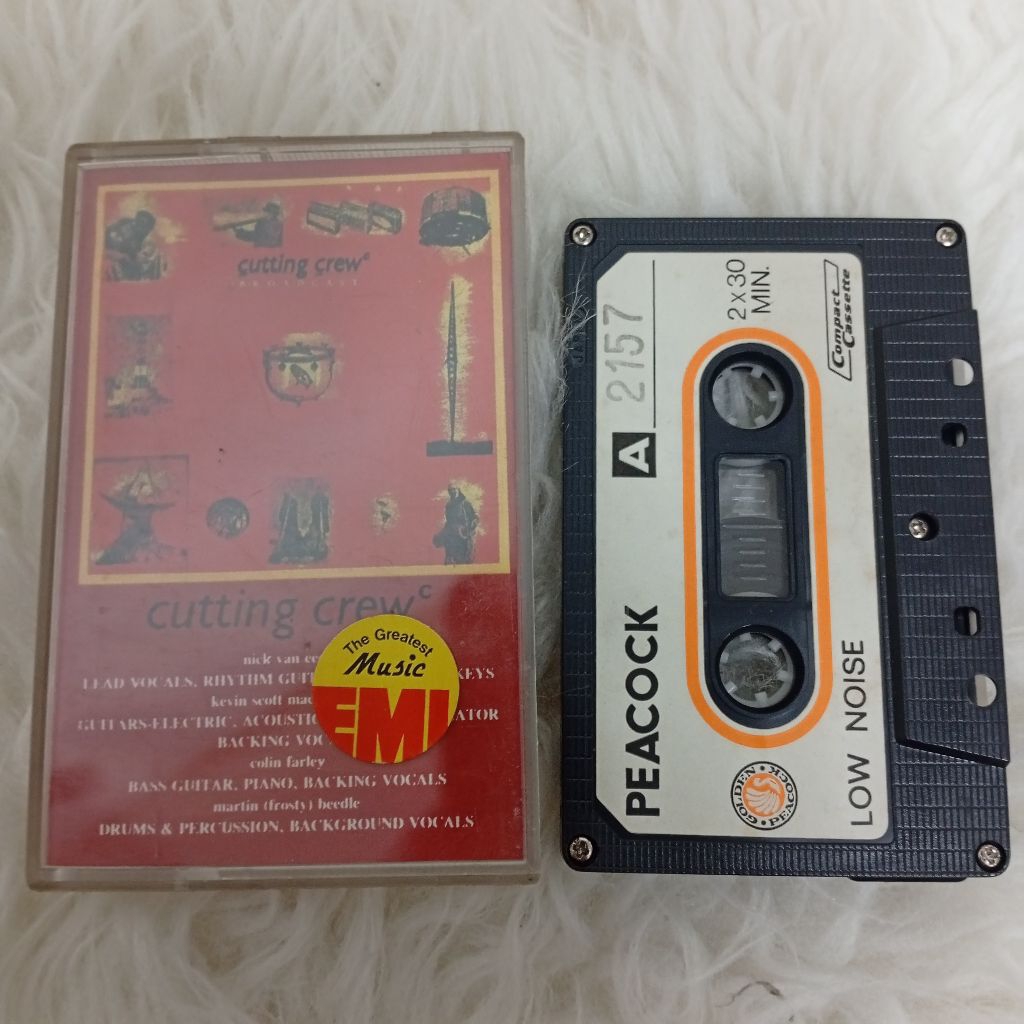 Kaset Pita Import Cutting Crew