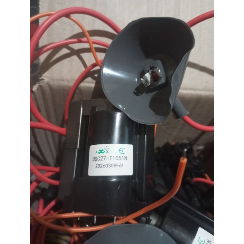 PLAYBACK FLYBACK FBT TV BSC27-T1051N ORIGINAL