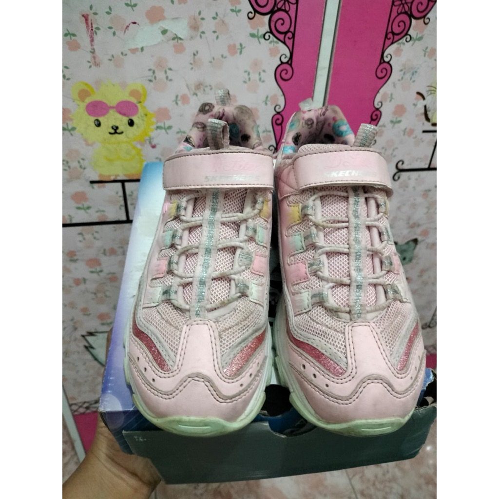 Preloved skechers