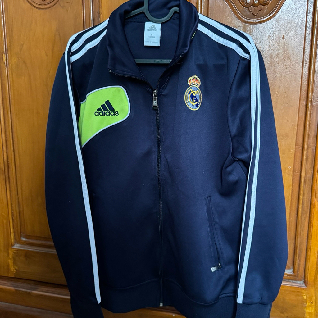 preloved jaket real madrid