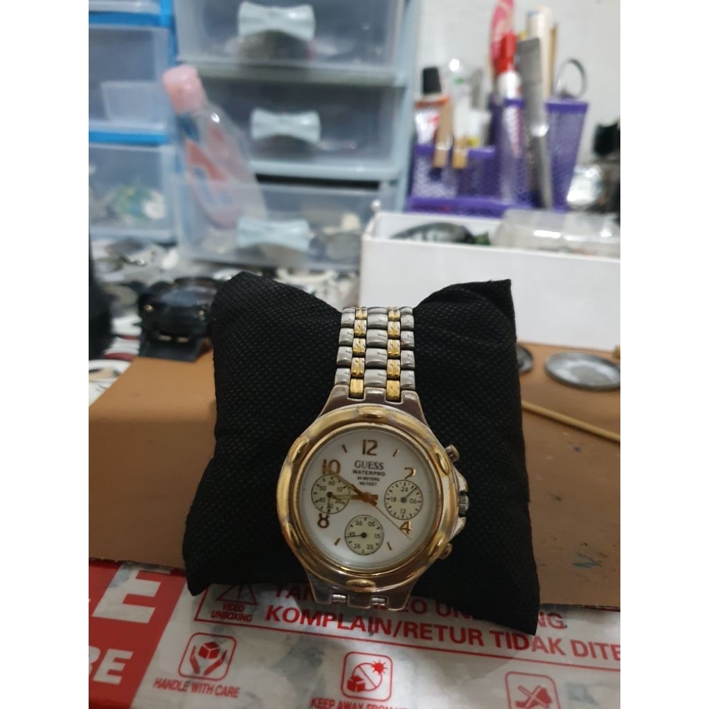 jam tangan second guess