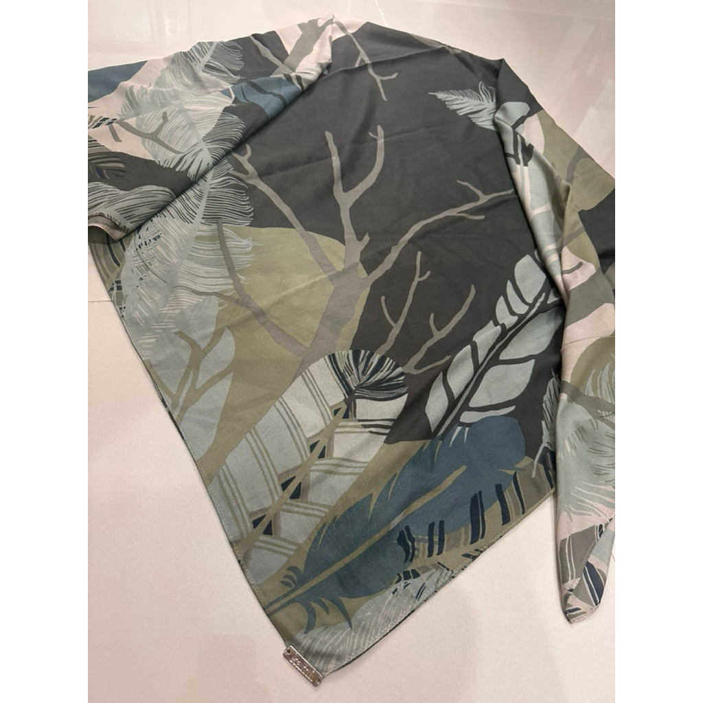 PL scarf/hijab segiempat by KAMI