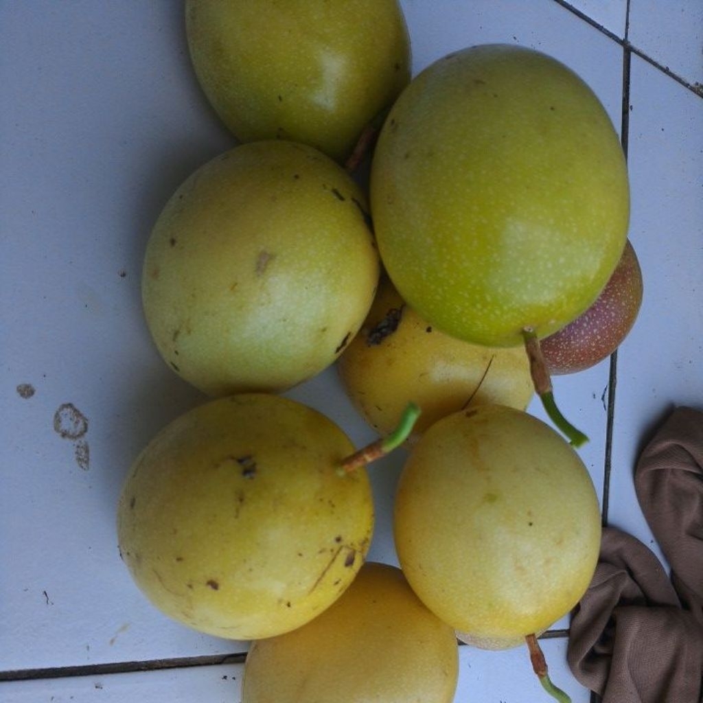 simanis,asam nyah markisa madu per 1kg