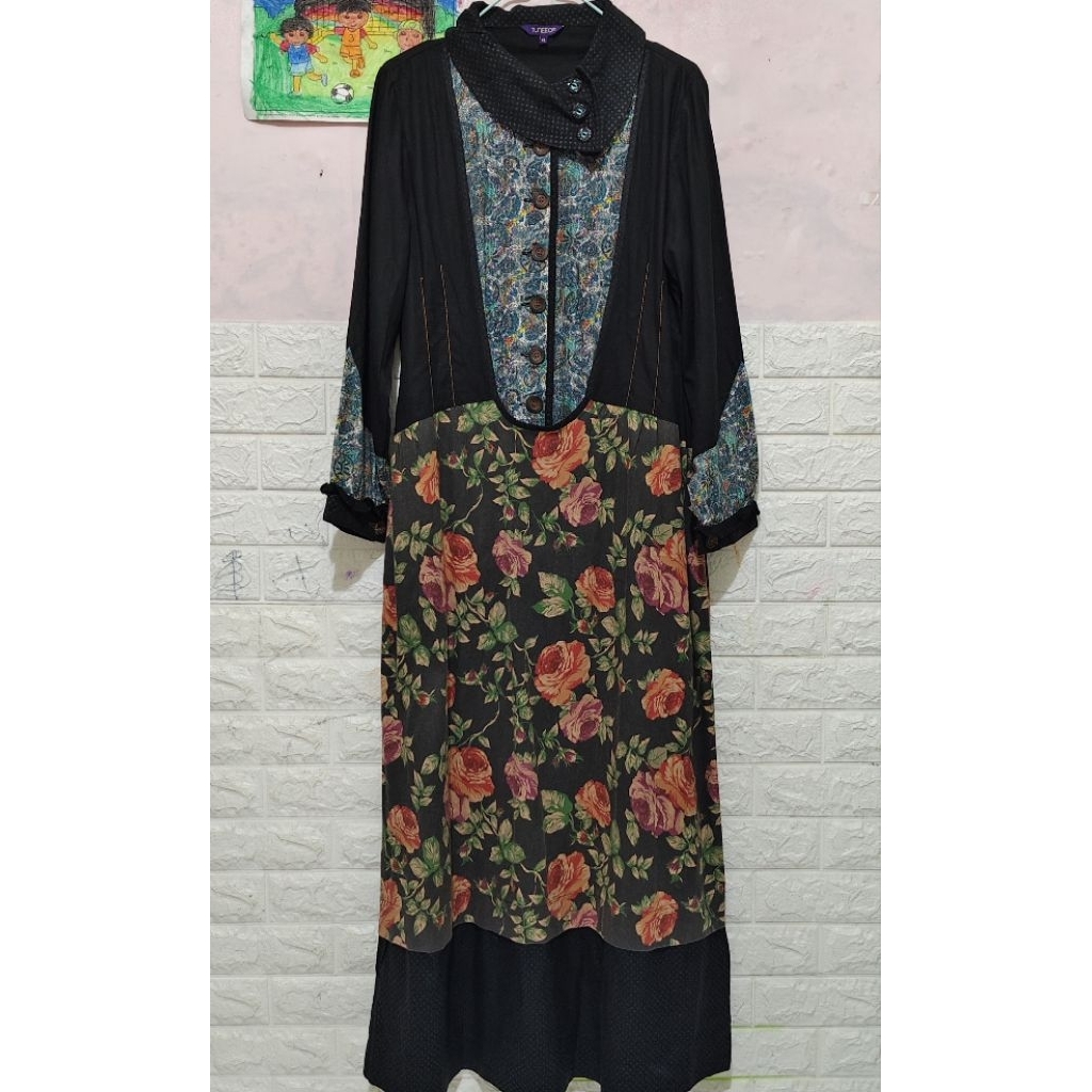 tuneeca size XL keluaran lama