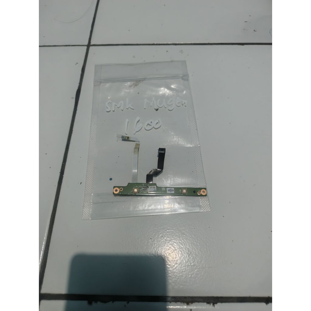 Netbook SMK Mugen 1600 Smallboard tombol klik kiri kanan