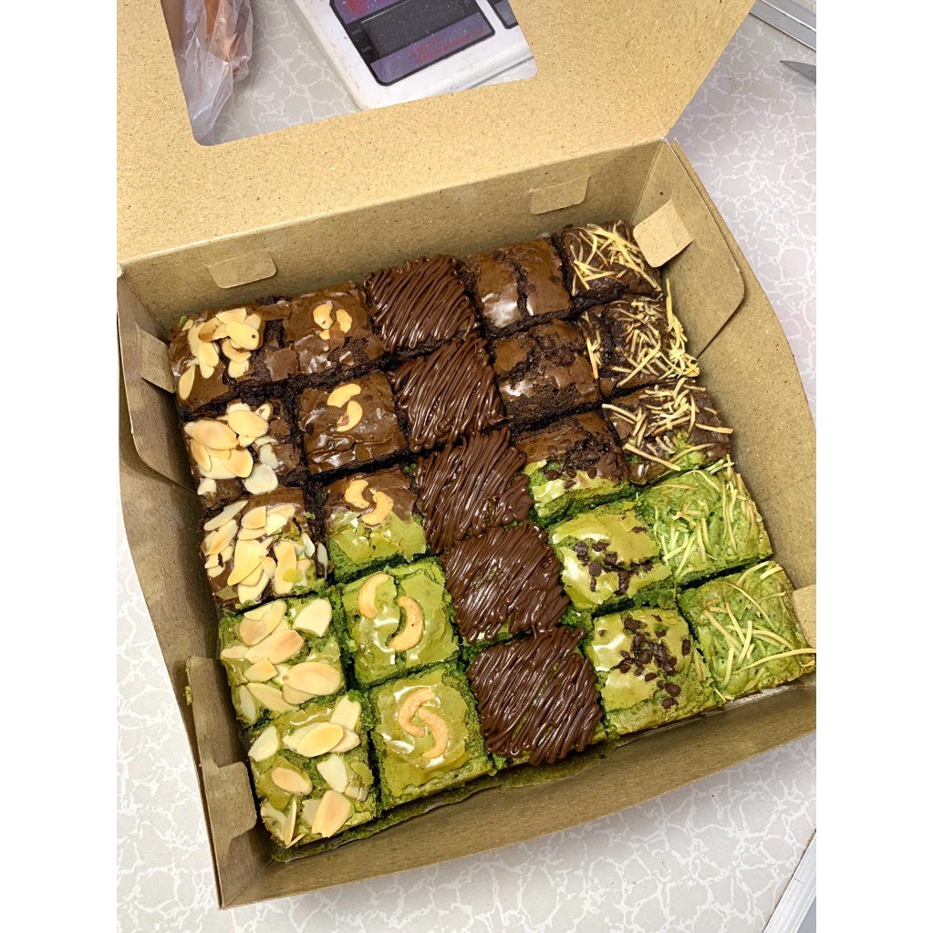 Fudgy Brownies Mix Matcha
