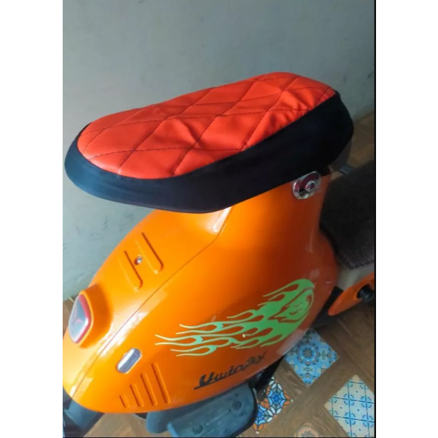 Sarung jok sepeda listrik Uwinfly RF8 / R8S / R8P Motif WAJIT