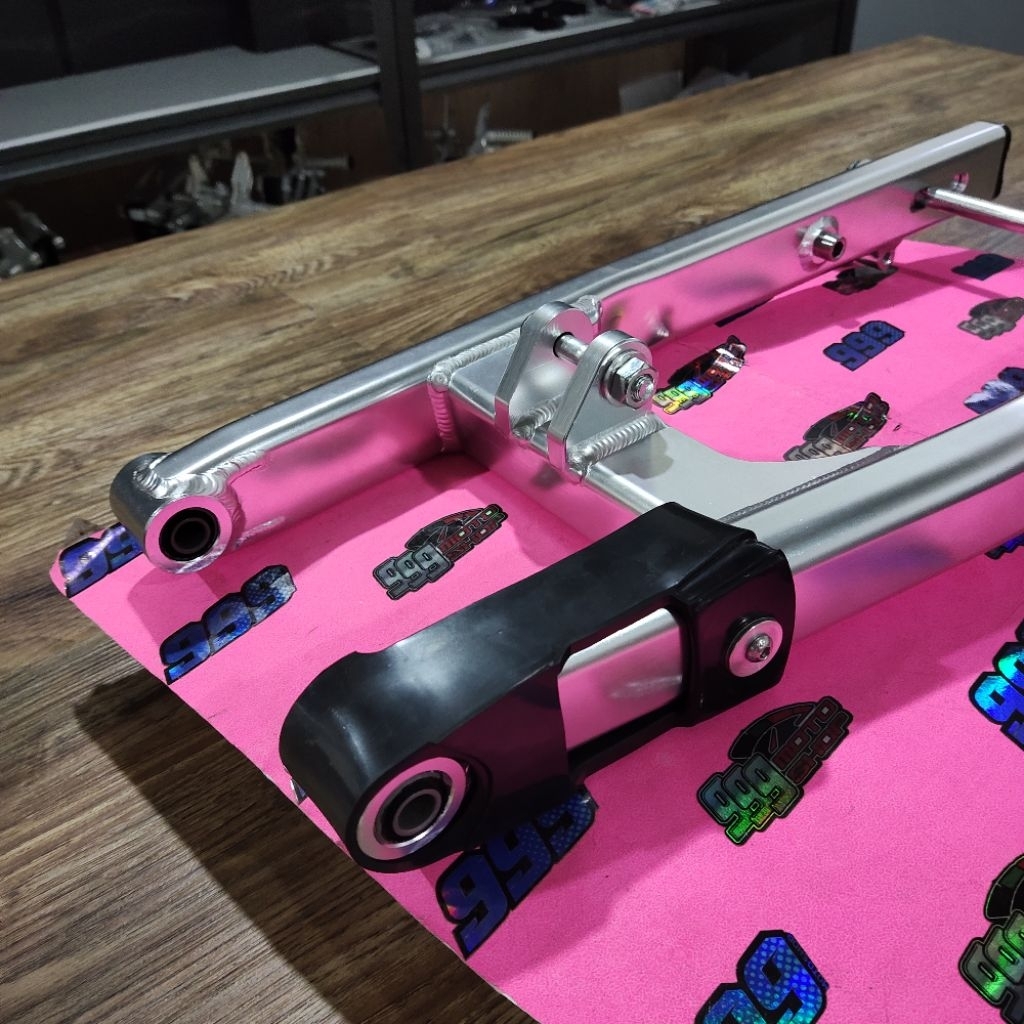 bpro racing Swing arm spc sonic gtr 150 honda