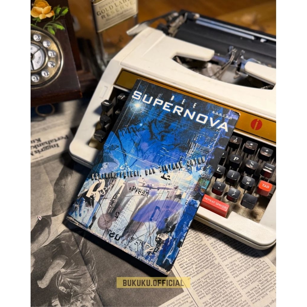 Buku Supernova: Kesatria, Puteri, Dan Bintang Jatuh - Dee Lestari