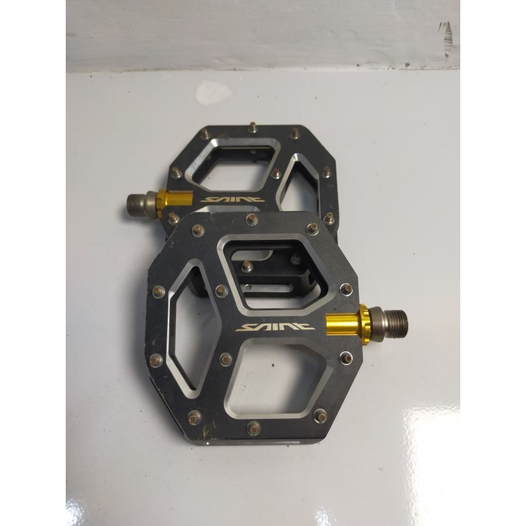 Pedal Shimano Saint PD-M828 pedal sepeda mtb