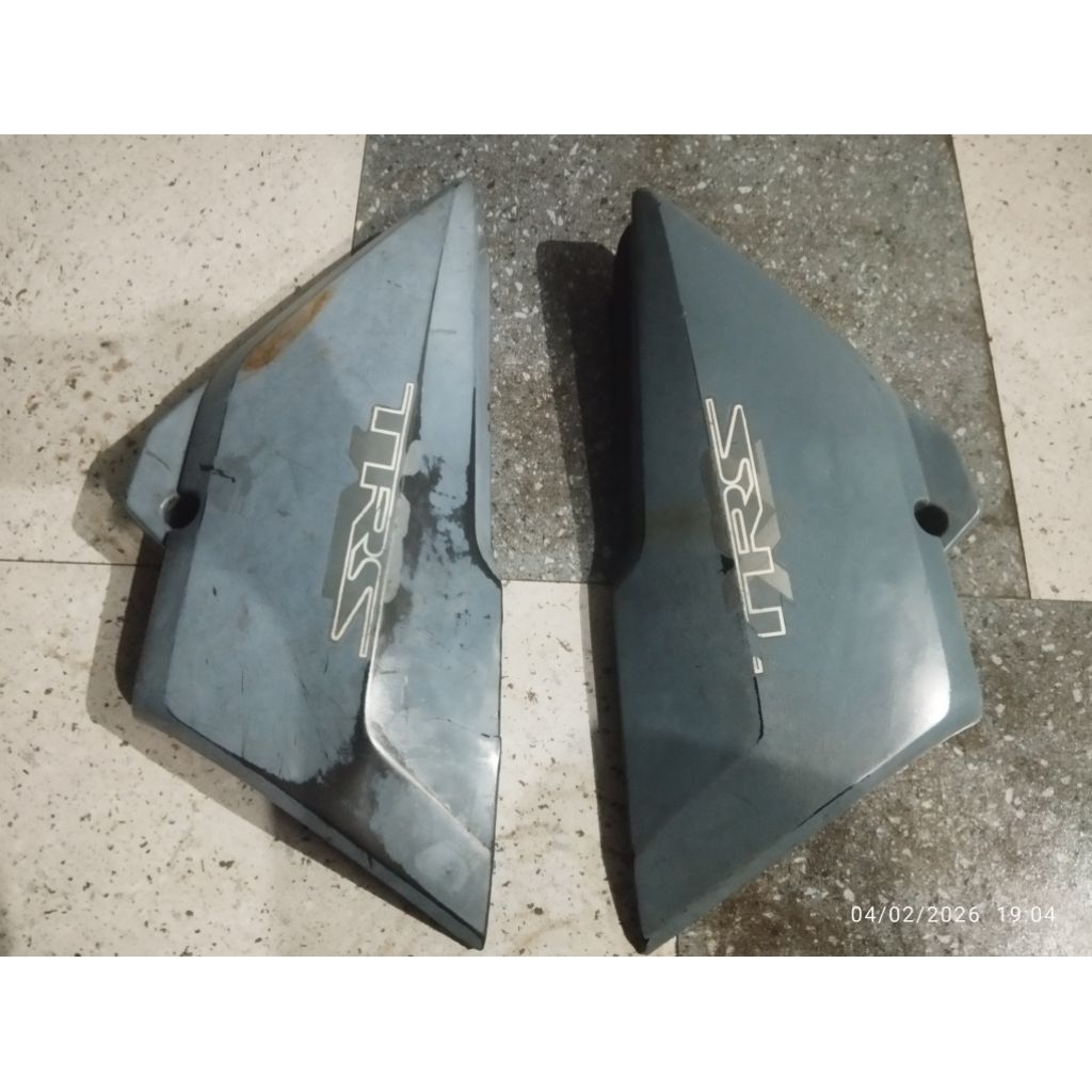 cover tutup aki tepong aki Suzuki TRS TRZ original copotan