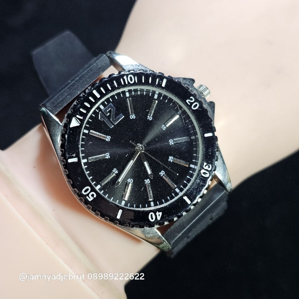 Jam Diver Nobrand FMDCO011 Silver Black Bekas