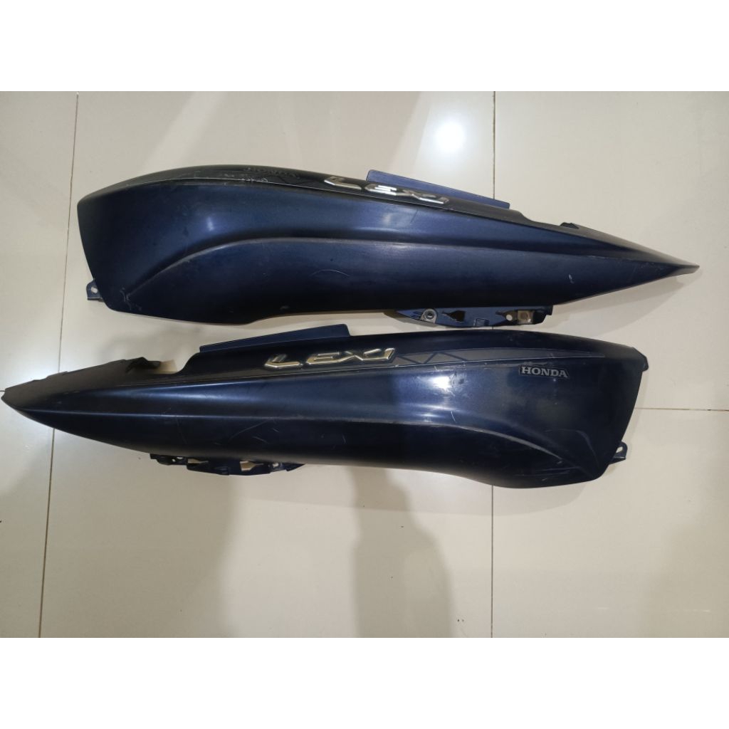 Cover bodi body samping belakang Yamaha Lexi 125 original