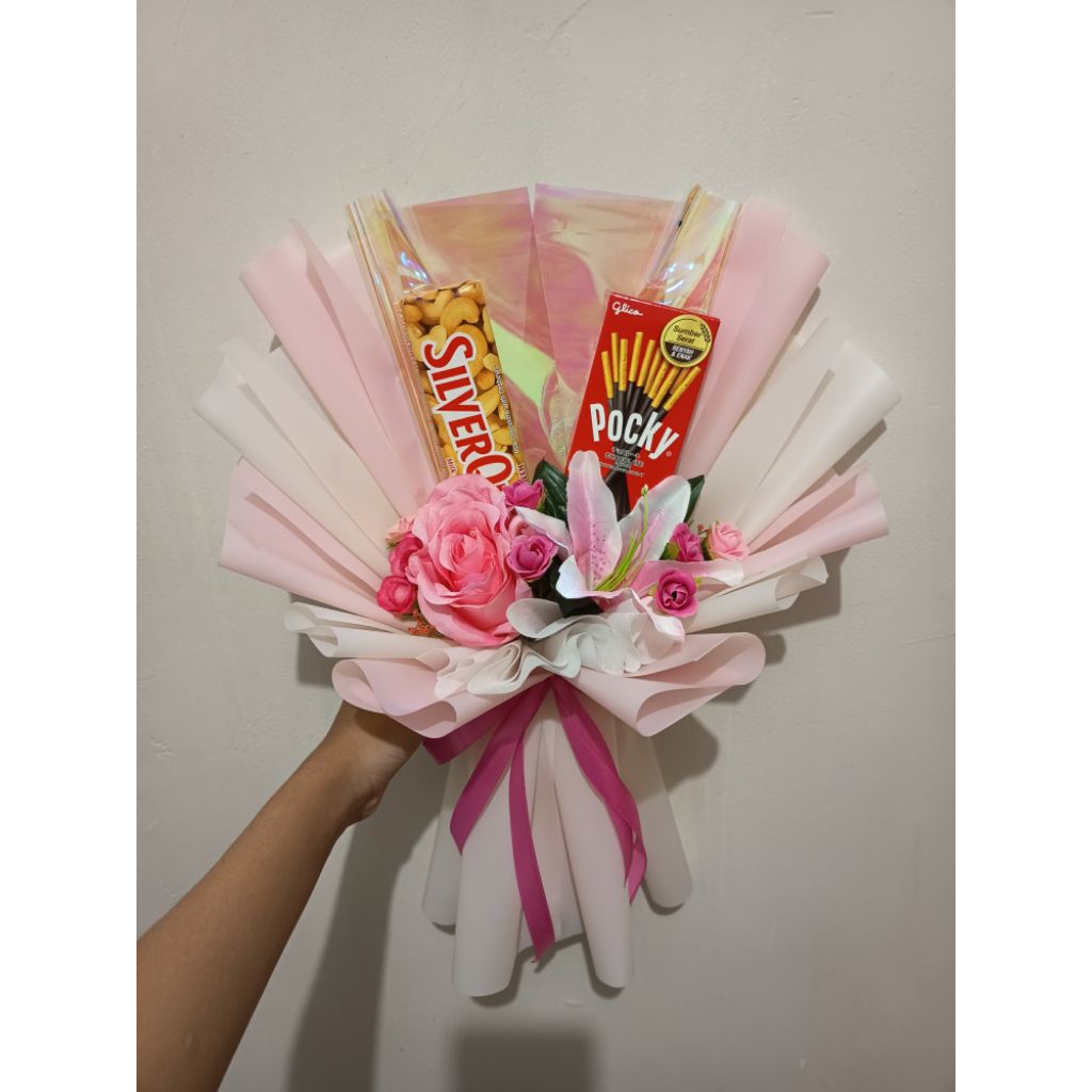buket coklat silverqueen dan pocky cocok untuk gift