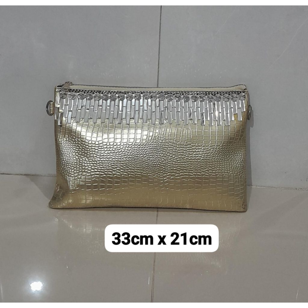 Preloved Clutch Bag wanita/ Tas Selempang Cowok merk Polo Hunter/ tas ransel merah)tas selempang Mic