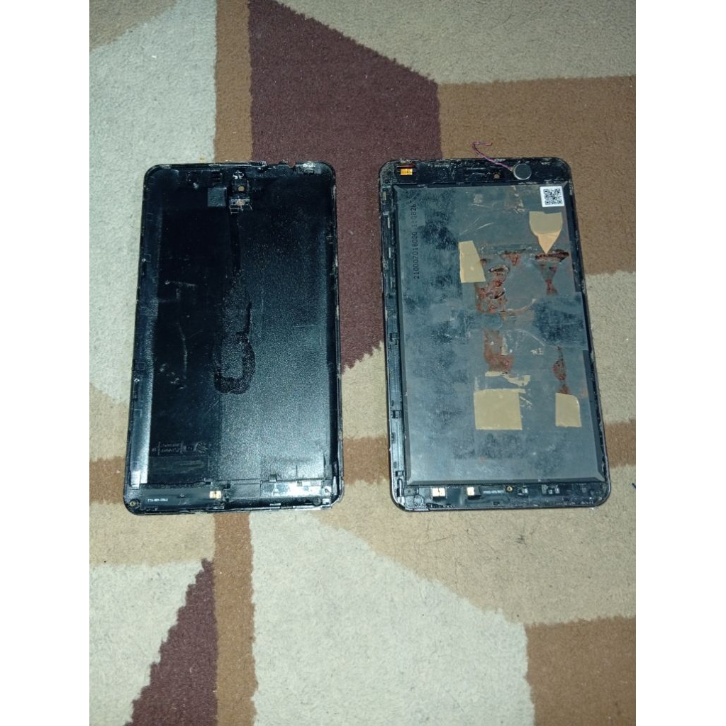 Advan E1C Backdoor dan LCD rusak bekas