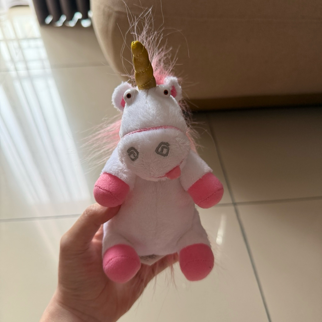 USJ Unicorn Minion Kecil original