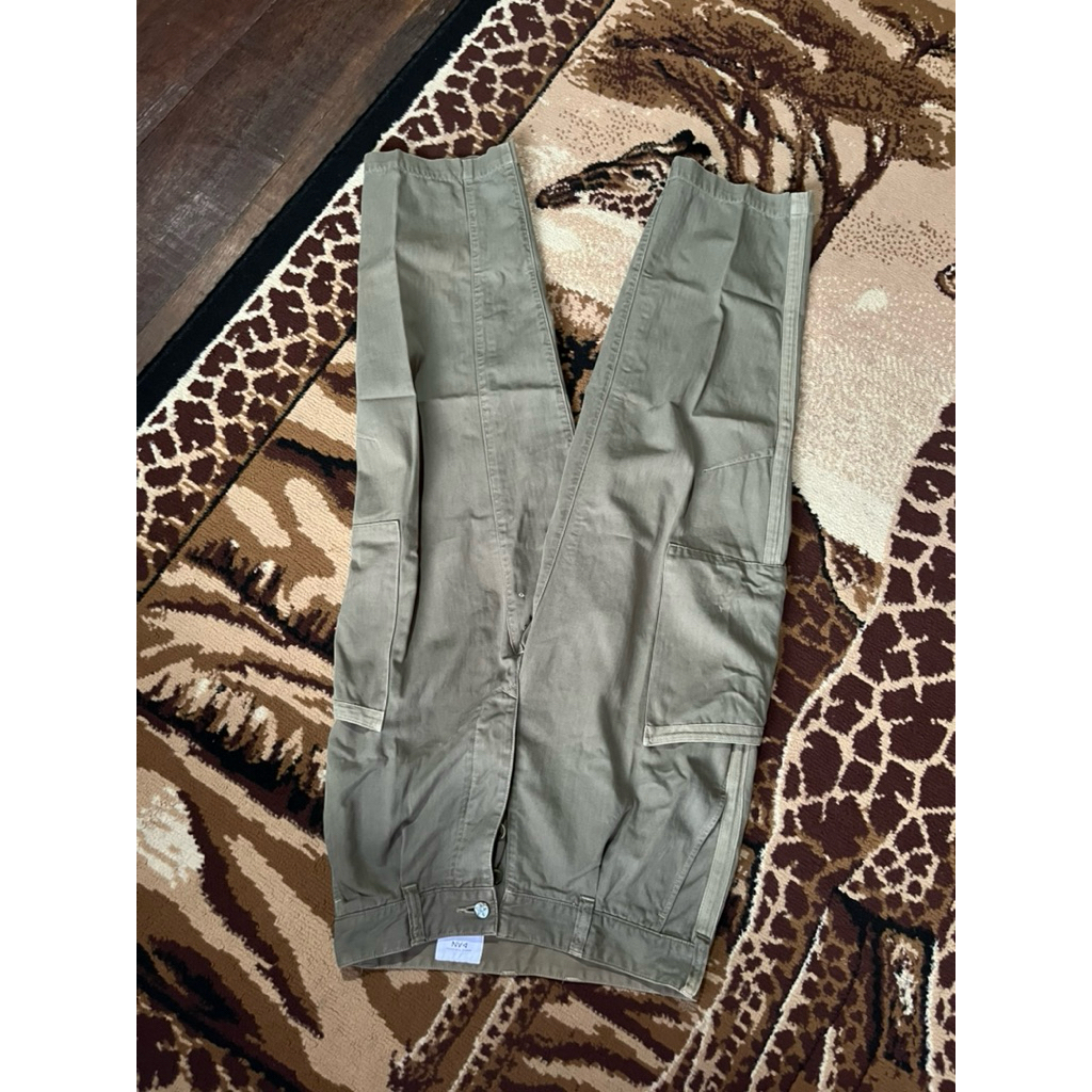 Pants cargo size 33 army second