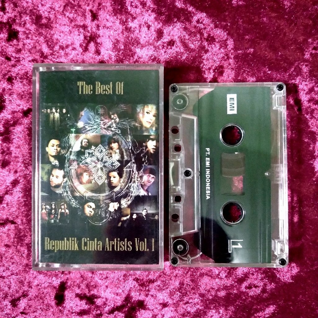 Kaset V/A - The Best Of Republik Cinta Artists Vol. 1