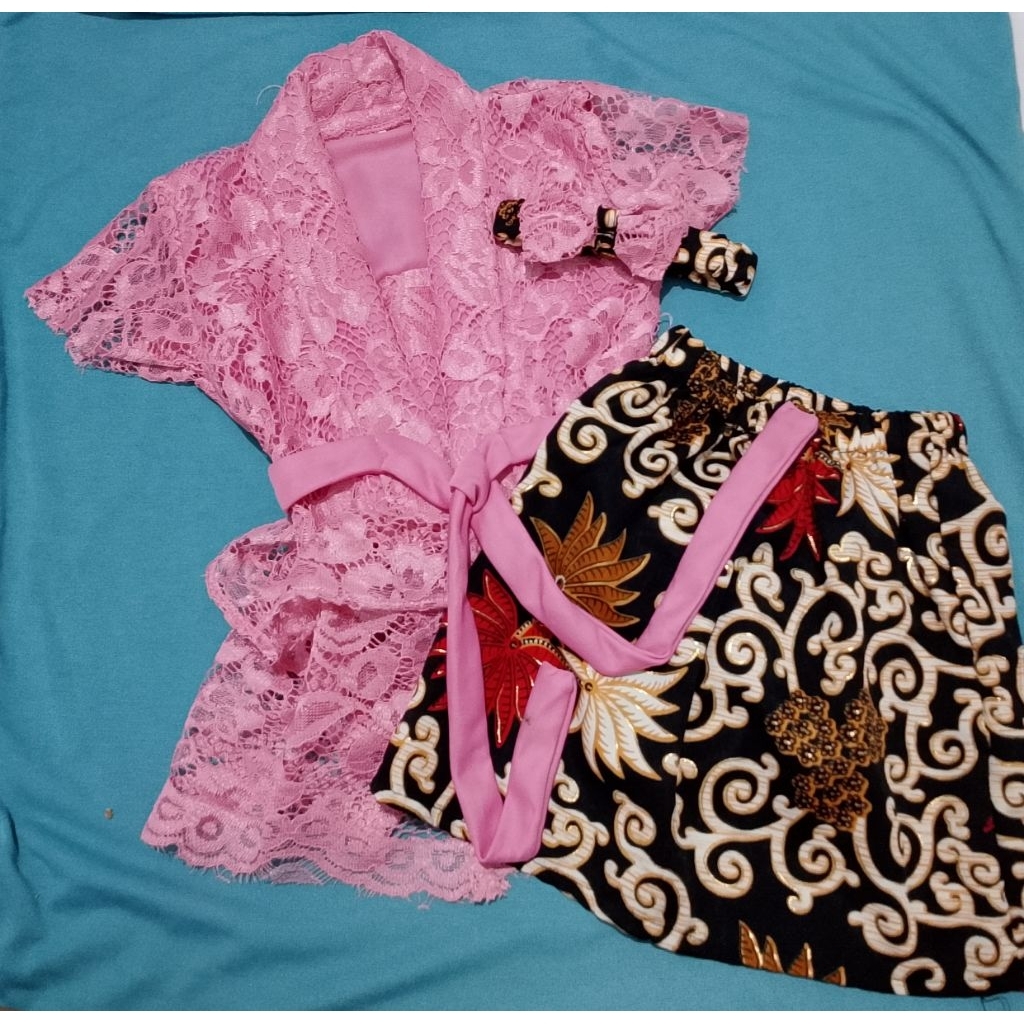 Preloved Baju Kebaya Anak Perempuan