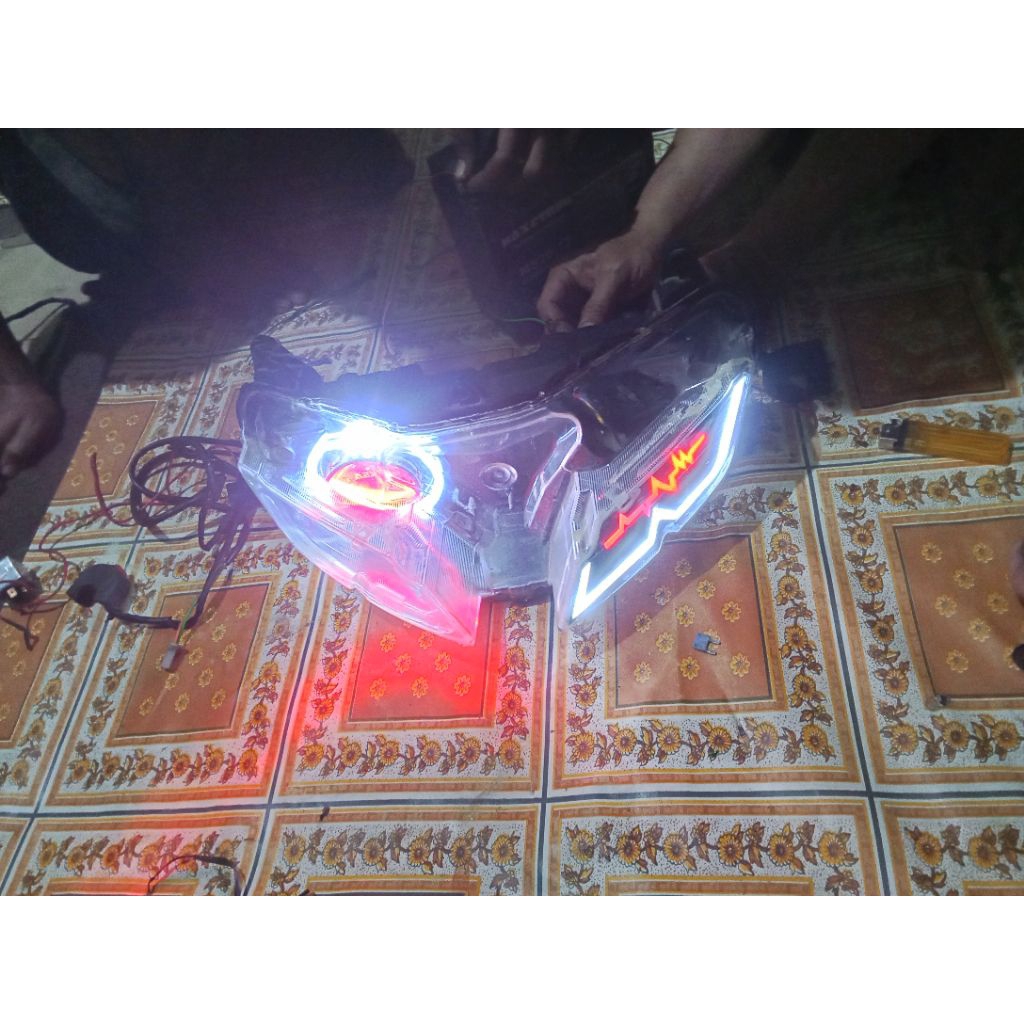 LAMPU DEPAN R15'V3 SUDAH BILED/ALIS MOTOR YAMAHA R15'V3'V4 ORIGINAL COPOTAN SECOND