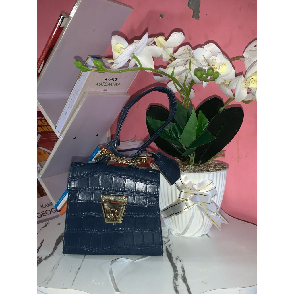 tas selempang mini wanita kulit sintetis motif buaya berwarna biru tua