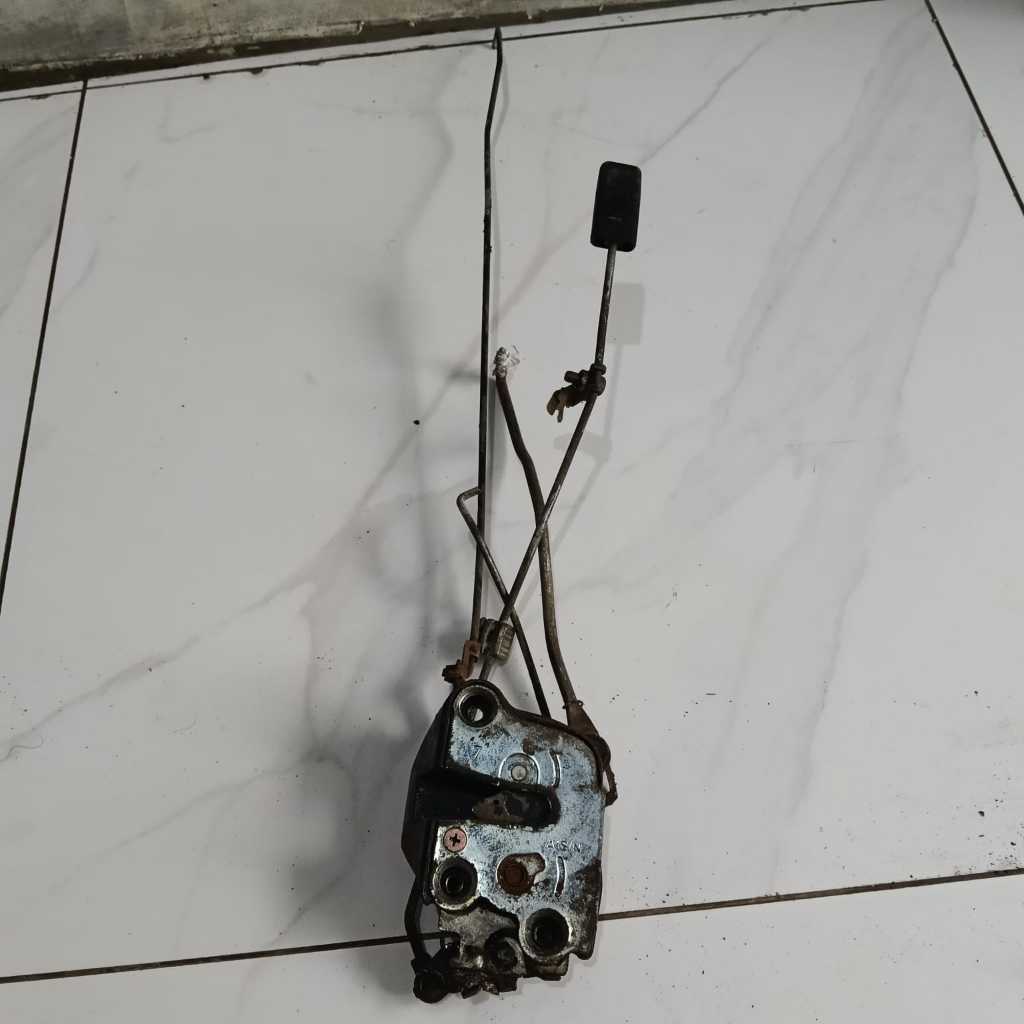 DOORLOCK TOYOTA COROLLA SE