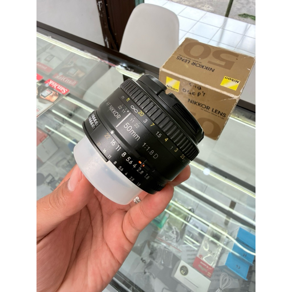 Lensa Nikon Af nikkor 50mm f1.8