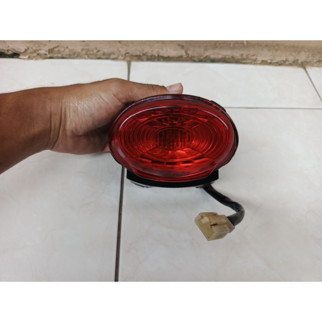 LAMPU STOP BELAKANG XRIDE 115 ORIGINAL