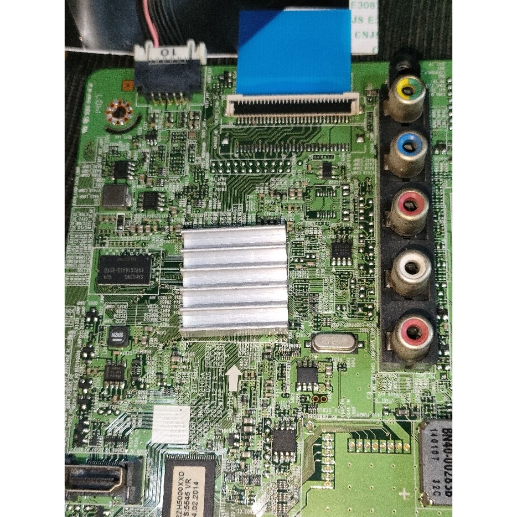 Mesin tv led samsung 24 inch UA22H5000AW