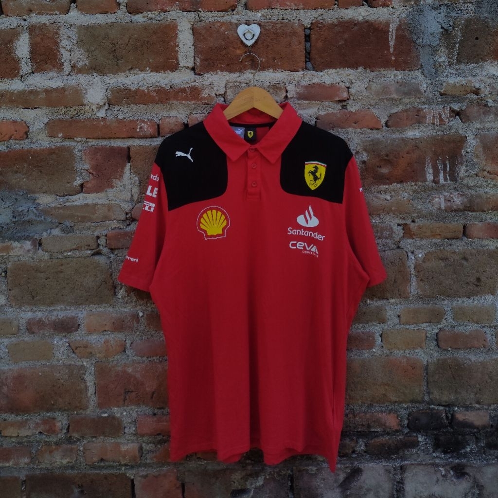 Kaos Polo Ferrari F1 Team 2023 Original
