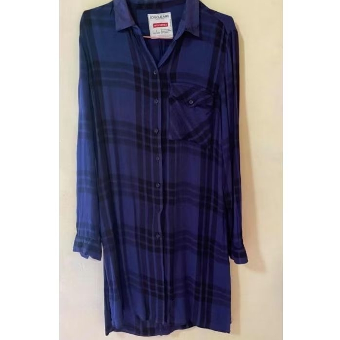 Preloved Kemeja Wanita Logo Jeans