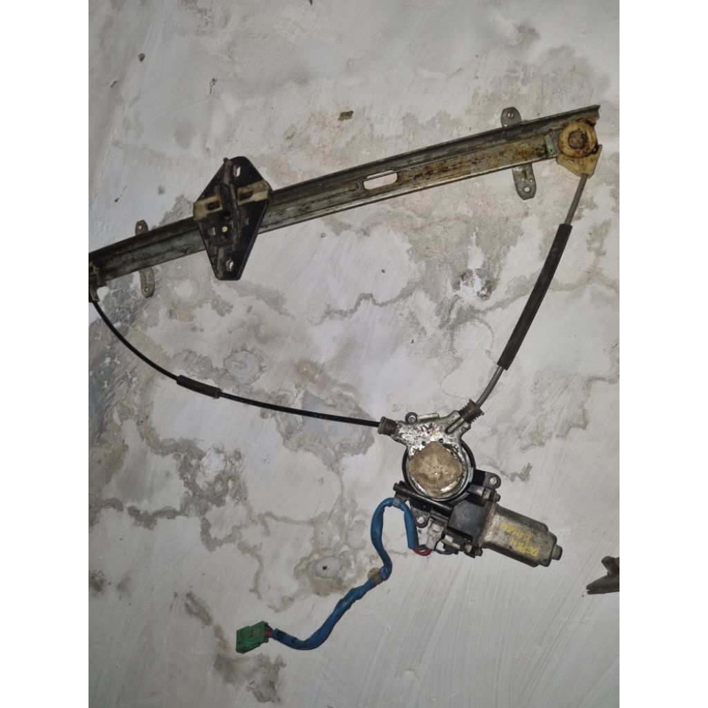 Power window depan kanan crv gen 2