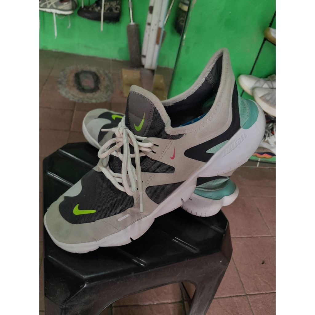 Nike Free Run Original Size 43/44 | Sepatu Lari Nike Second Mulus & Ringan