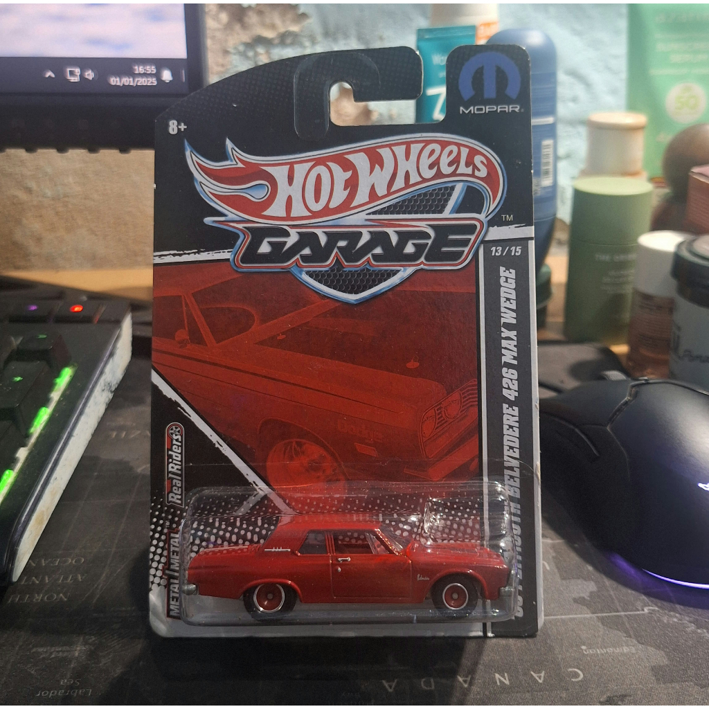 Hot Wheels Garage Plymouth Belvedere 426 Max Wedge Merah