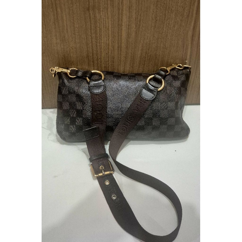 sling bag cewek Louis vuitton (second)
