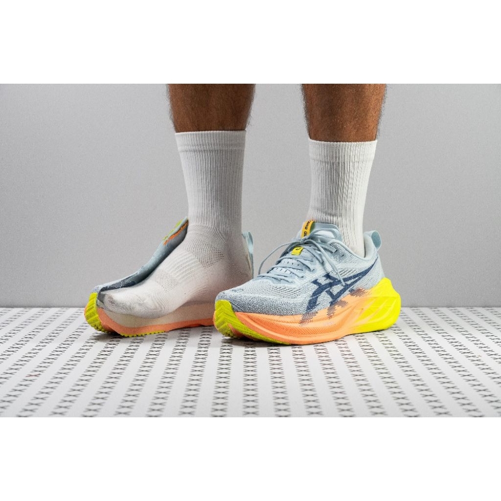 SEPATU ASICS SUPERBLAST MANS